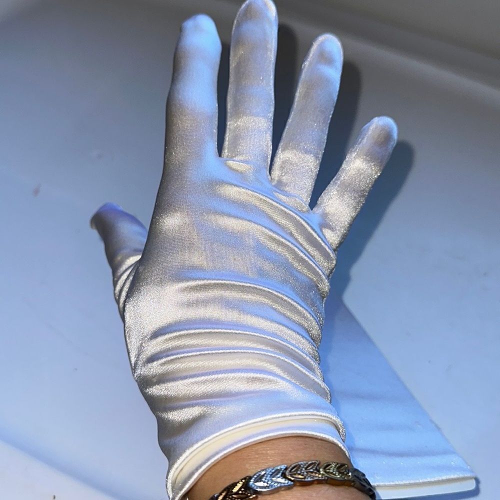 New on card white shiny, stretchy, dressy short‎ nylon gloves